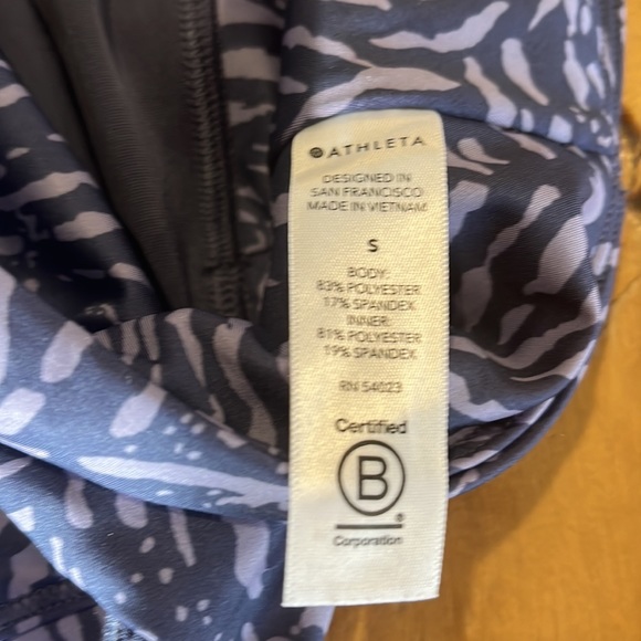 - Athleta Ace Printed Skirt - Picture 9 of 9